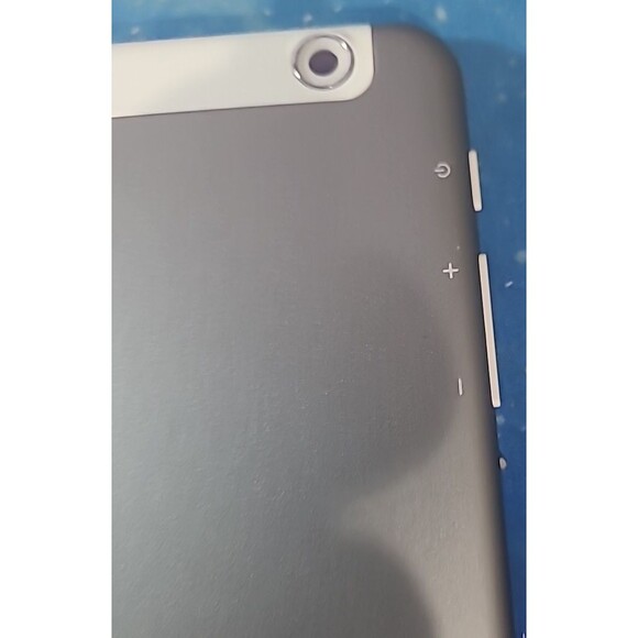 Teclast X98 Air 9.7 in. Tablet - Untested - Picture 6 of 7